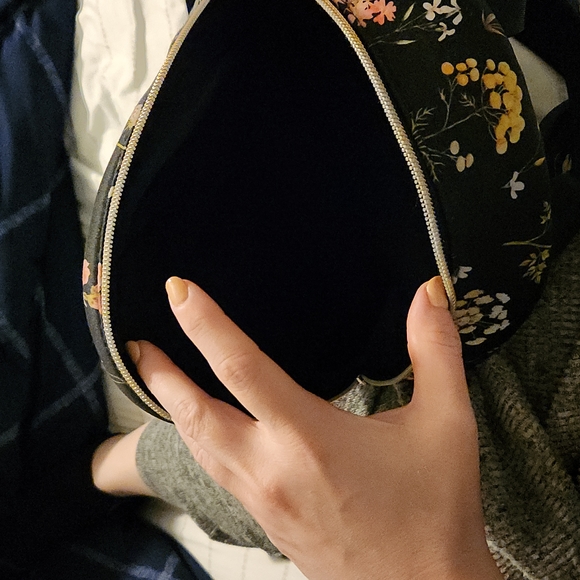 Backpack - Picture 4 of 7